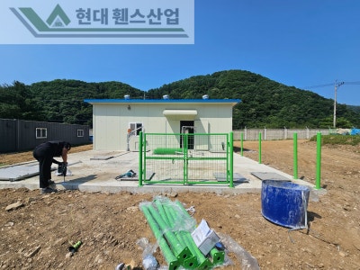 보령휀스 펜스 울타리 - 보령시 신흑동에 위치한 건축 준비 중인 사무실 건물에 경계용 메쉬휀스를 설치한 현장을 소개합니다. 보령휀스 펜스 울타리 - 보령시 신흑동에 위치한 건축 준비 중인 사무실 건물에 경계용 메쉬휀스를 설치한 현장을 소개합니다.