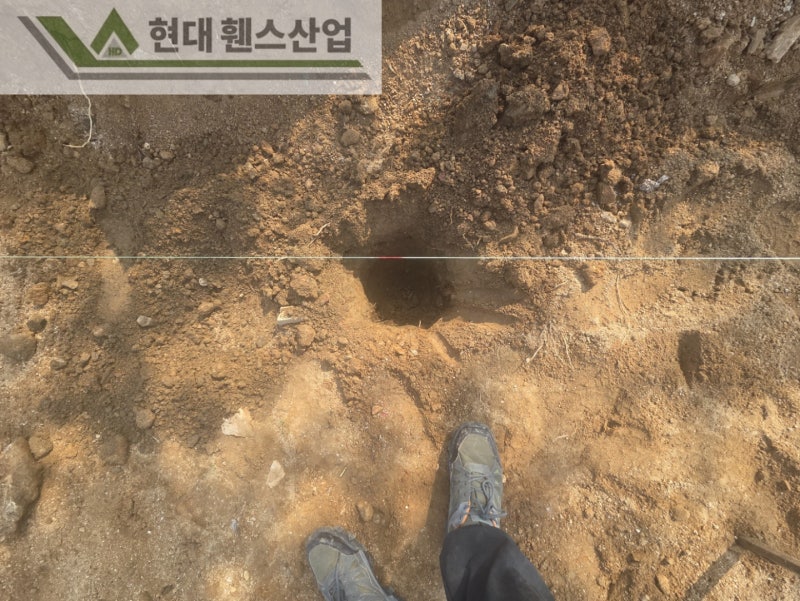 성환휀스 펜스 울타리 - 천안시 성환읍에 위치한 나대지에 경계를 위한 메쉬휀스를 시공한 현장을 소개합니다.