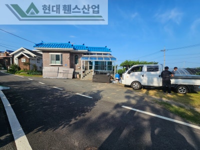 진천휀스 펜스 울타리 - 진천군 문백면에 위치한 작은 시골마을 주택에 심플하지만 고급스러운 베이직 A형휀스를 설치한 현장을 소개합니다. 진천휀스 펜스 울타리 - 진천군 문백면에 위치한 작은 시골마을 주택에 심플하지만 고급스러운 베이직 A형휀스를 설치한 현장을 소개합니다.