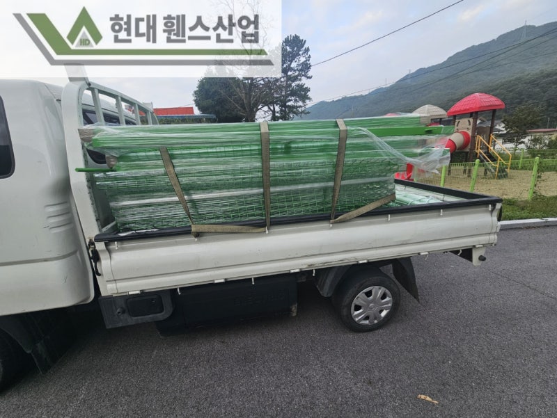 천안휀스 펜스 울타리 - 천안시 목천읍에 있는 작은 초등학교에 경계용 메쉬휀스를 시공한 현장을 소개합니다.