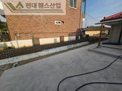 천안휀스 펜스 울타리 - 천안시 성환읍에 위치한 시골 마을 주택에 경계용 메쉬휀스를 설치한 현장을 소개합니다. 천안휀스 펜스 울타리 - 천안시 성환읍에 위치한 시골 마을 주택에 경계용 메쉬휀스를 설치한 현장을 소개합니다.