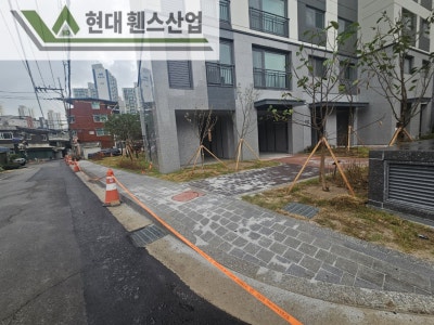 남양주 휀스 펜스 울타리 - 남양주시 진전읍에 위치한 신축 아파트 단지 경계에 베이직 A형휀스를 시공한 현장을 소개합니다.
