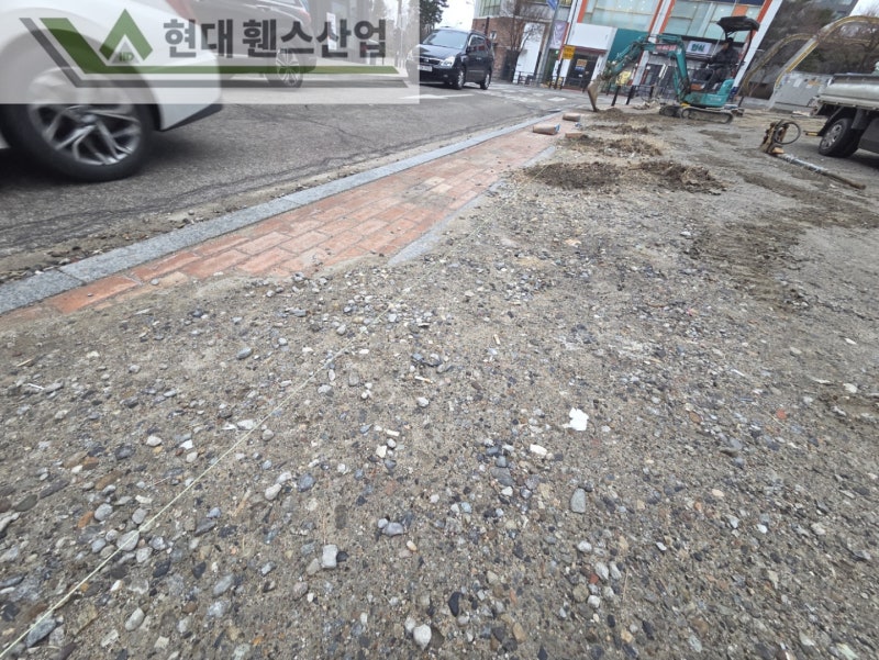 고양휀스 펜스 울타리 - 고양시에 위치한 임시 주차장 부지에 경계용 메쉬휀스를 시공한 현장을 소개합니다.