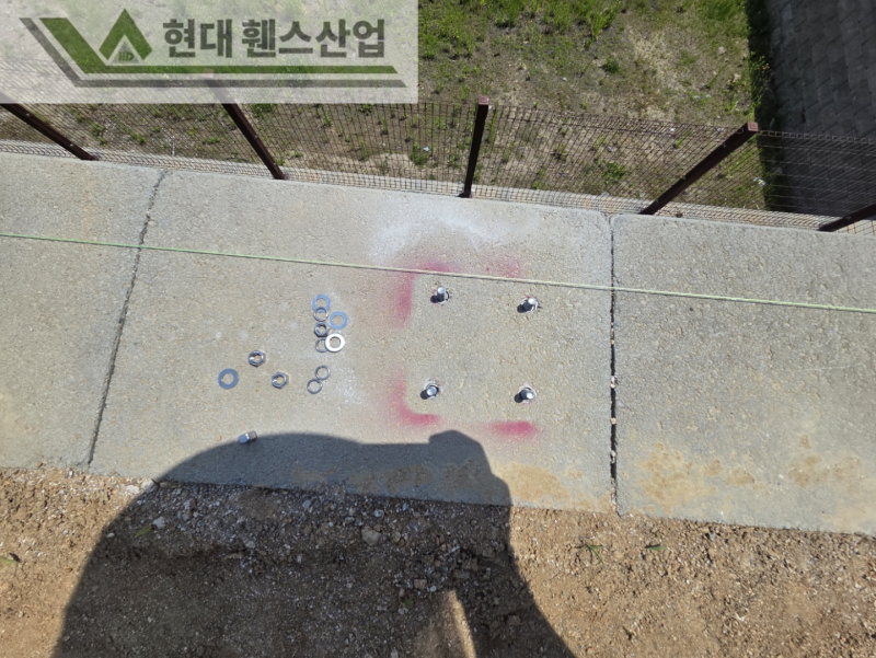 평택휀스 펜스 울타리 - 추락방지 기능과 시각적 아름다움을 모두 가진 베이직A형휀스!!