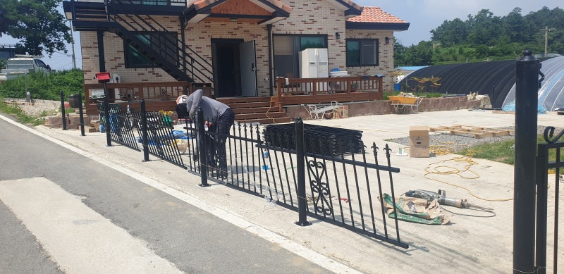 제천시 전원주택시공 ㅡ 제천 울타리 ㅡ 제천디자인휀스 시공