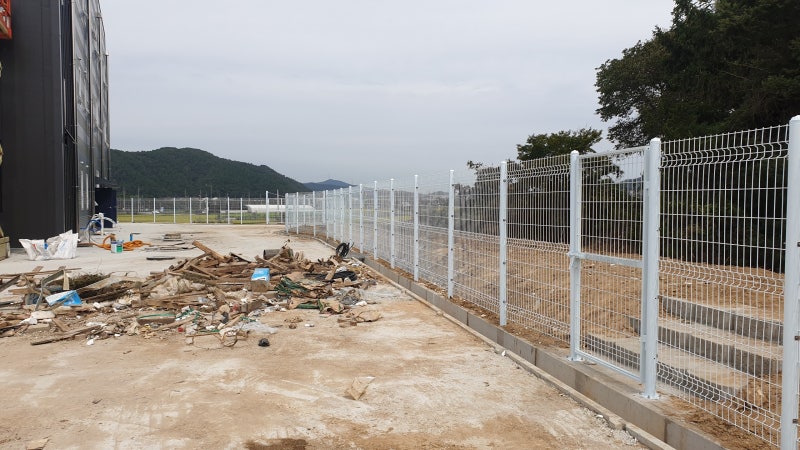 아산 공장 시공 ㅡ 아산 울타리 ㅡ 아산 메쉬휀스 아산 공장 시공 ㅡ 아산 울타리 ㅡ 아산 메쉬휀스 