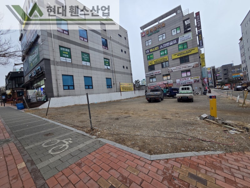 고양휀스 펜스 울타리 - 고양시에 위치한 임시 주차장 부지에 경계용 메쉬휀스를 시공한 현장을 소개합니다.