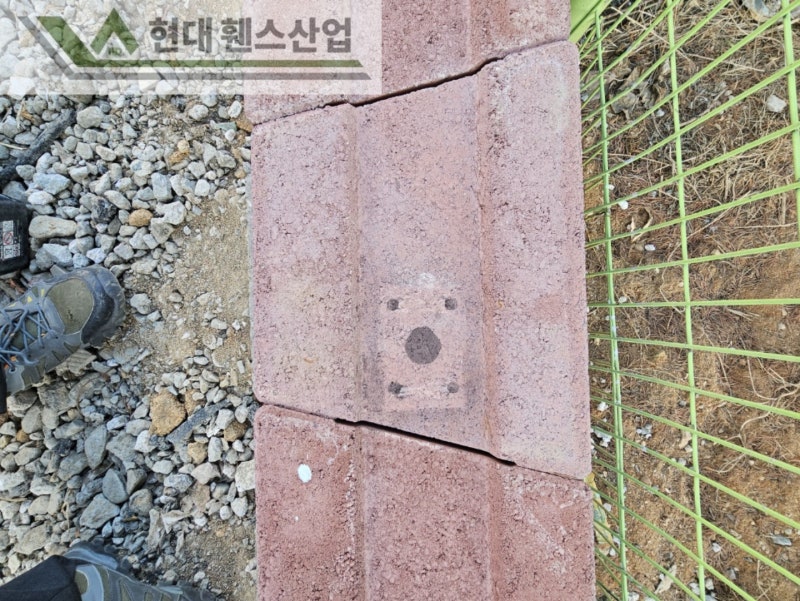 화성휀스 펜스 울타리 -화성시 남양읍에 위치한 공장에 경계용 메쉬휀스를 시공한 현장을 소개합니다.